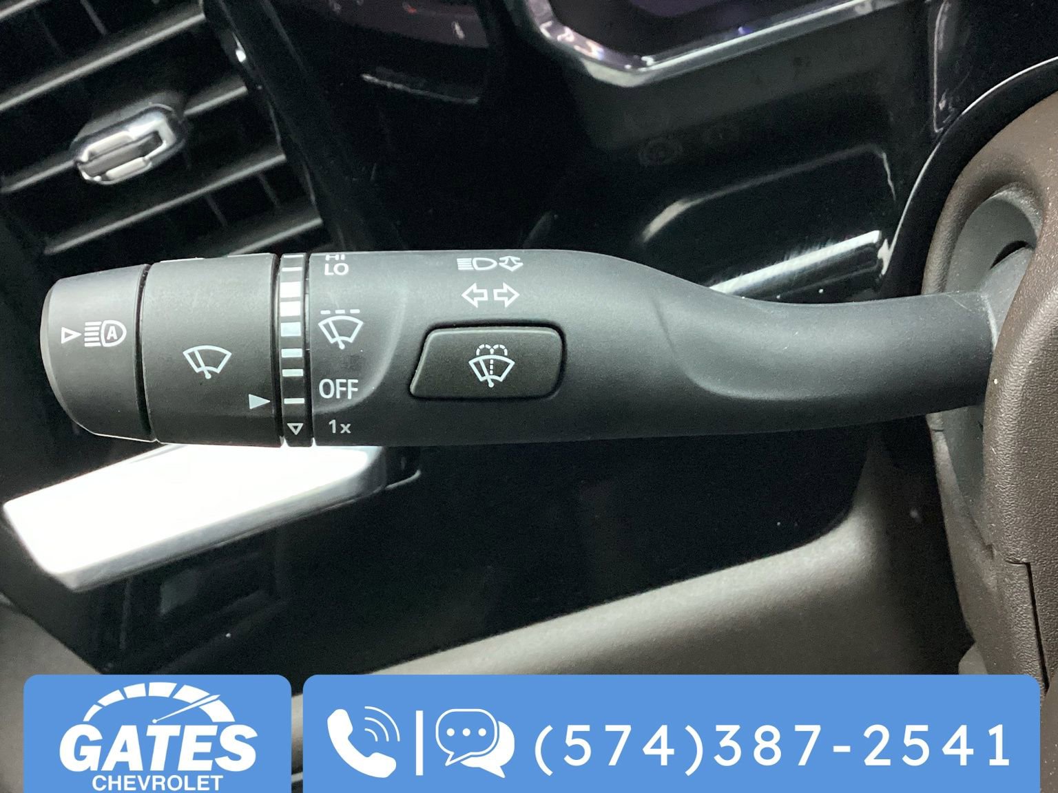 Used 2024 GMC Sierra 1500 SLT w/ SLT Premium Plus Package image 31