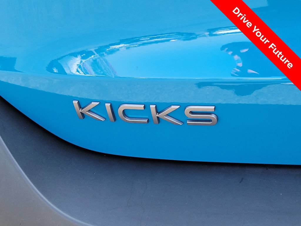 Certified 2025 Nissan Kicks SR FWD image 28