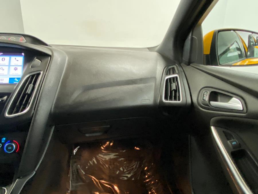 Used 2015 Ford Focus ST w/ Equipment Group 401A image 22