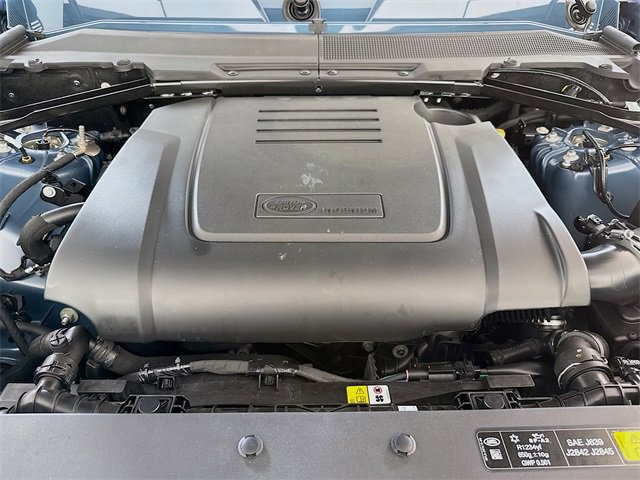 New 2026 Land Rover Defender 110 S image 32