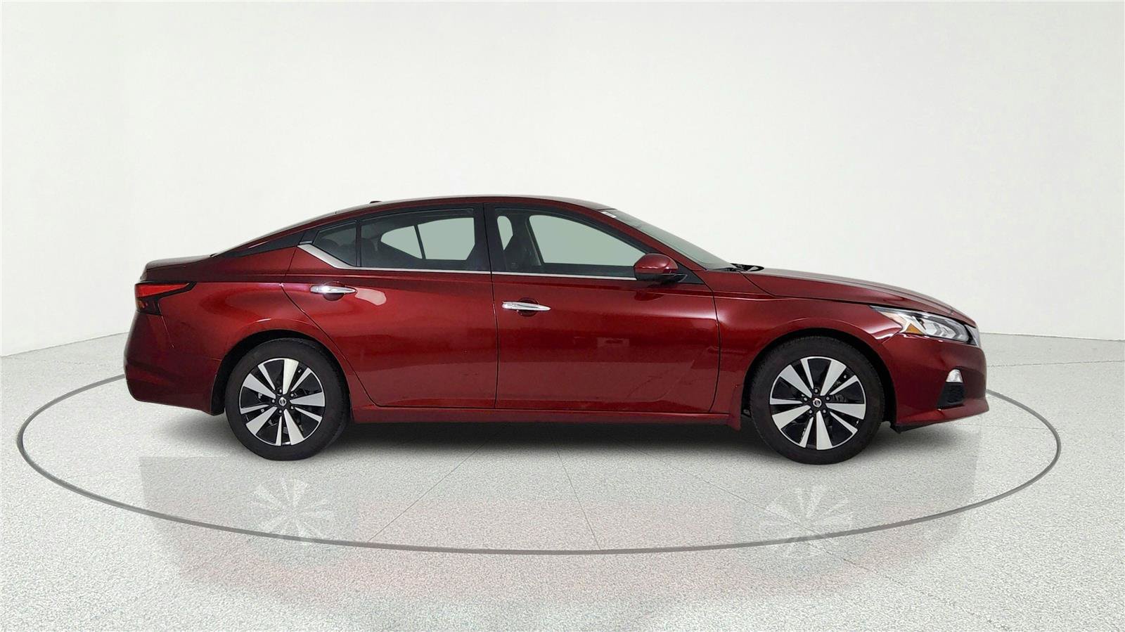 Used 2022 Nissan Altima 2.5 SV FWD image 6
