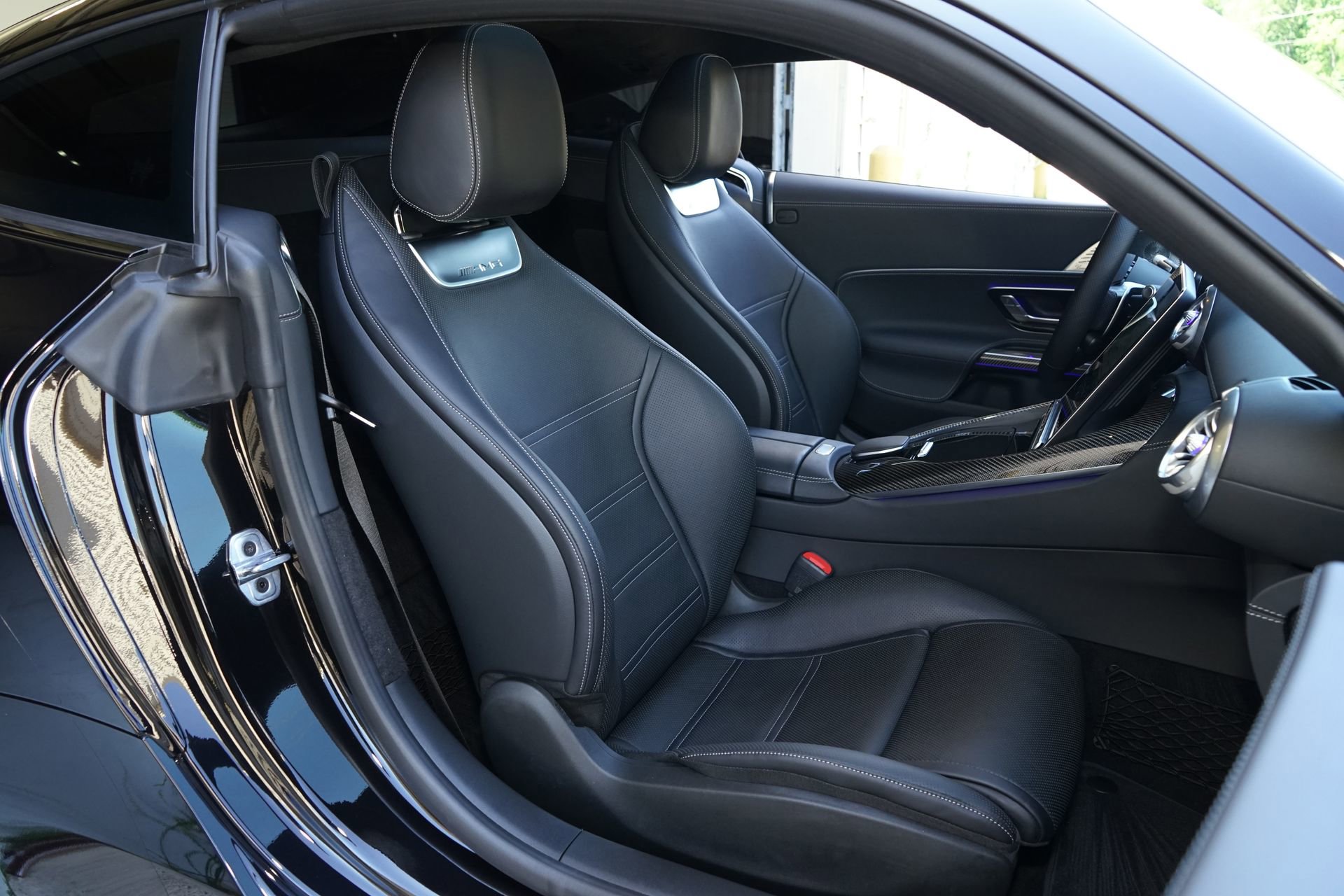 Used 2025 Mercedes-Benz AMG GT 63 image 4