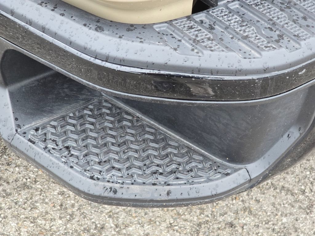 Used 2023 Chevrolet Silverado 1500 Custom Trail Boss w/ LPO, Dark Essentials Package image 19