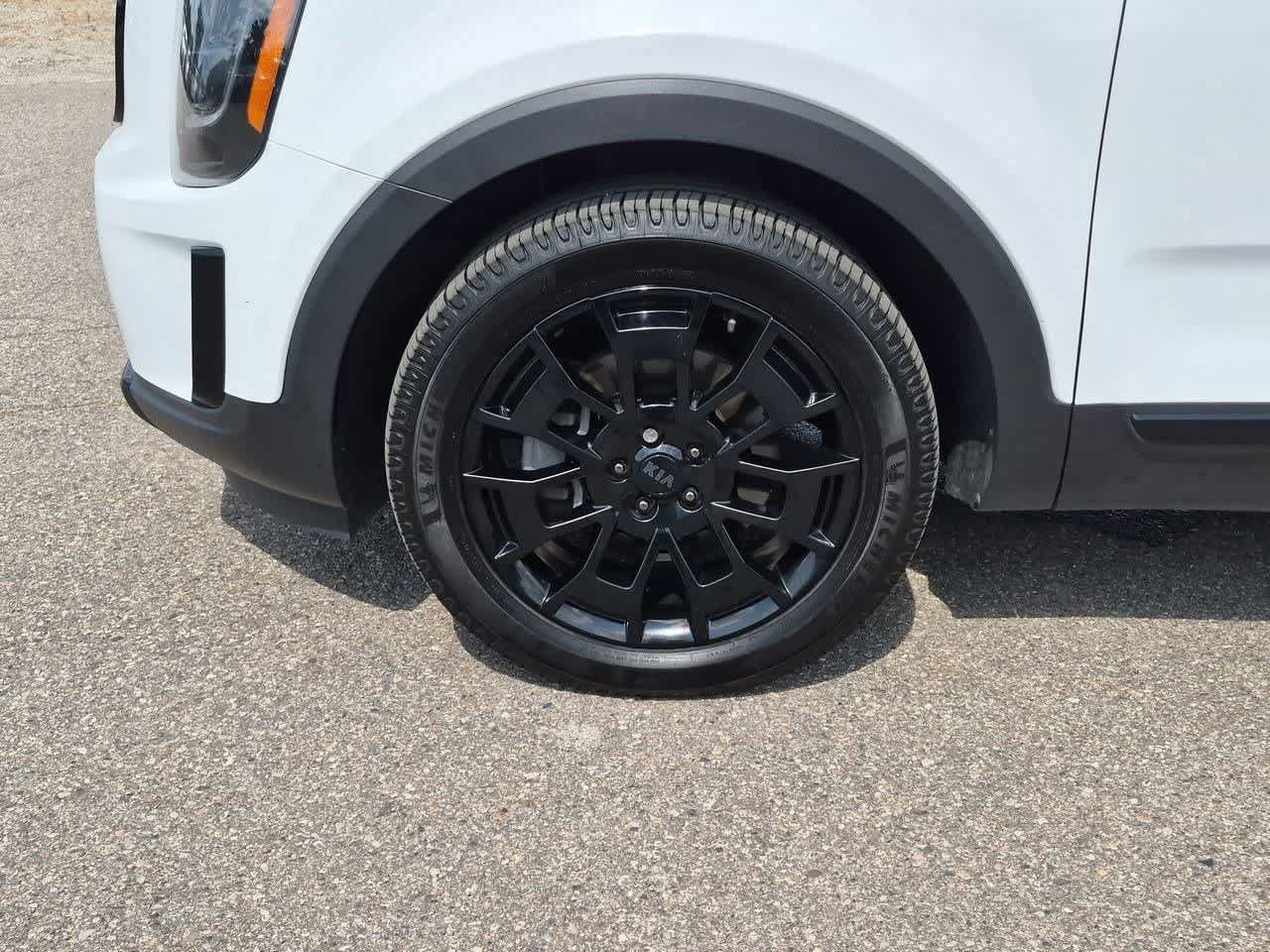 Used 2021 Kia Telluride EX w/ EX Premium Package AWD/4WD image 13