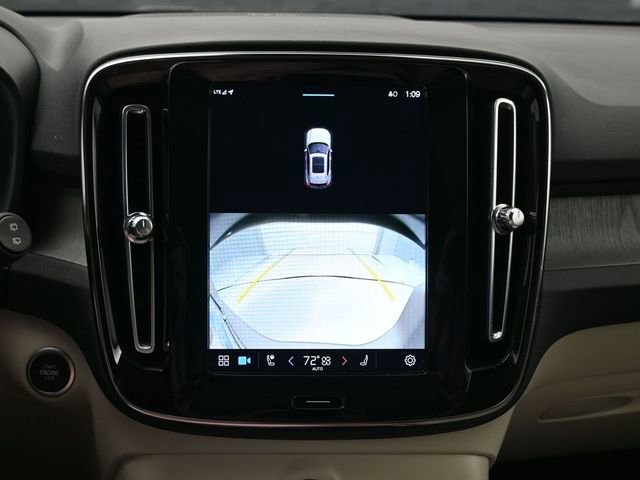 Used 2023 Volvo XC40 B5 Plus w/ Driver Assist Package image 21