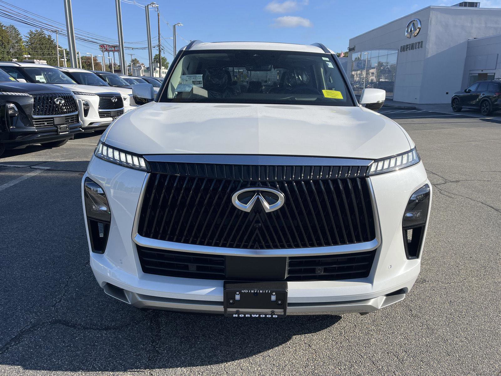 New 2026 INFINITI QX80 Luxe w/ Cargo Package image 8