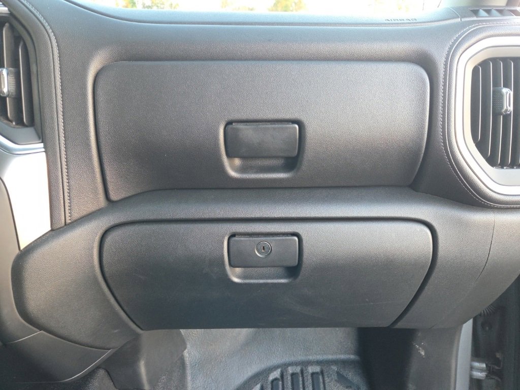 Used 2019 Chevrolet Silverado 1500 LT image 36