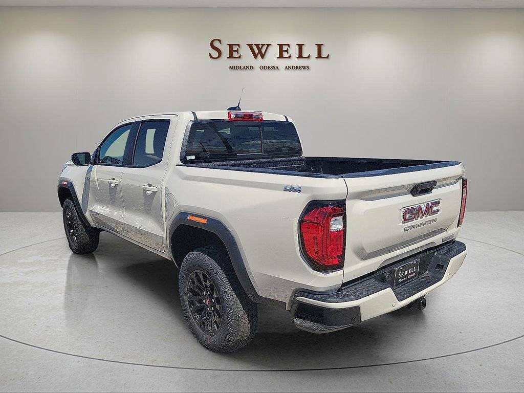 New 2026 GMC Canyon Elevation w/ Convenience Package image 3