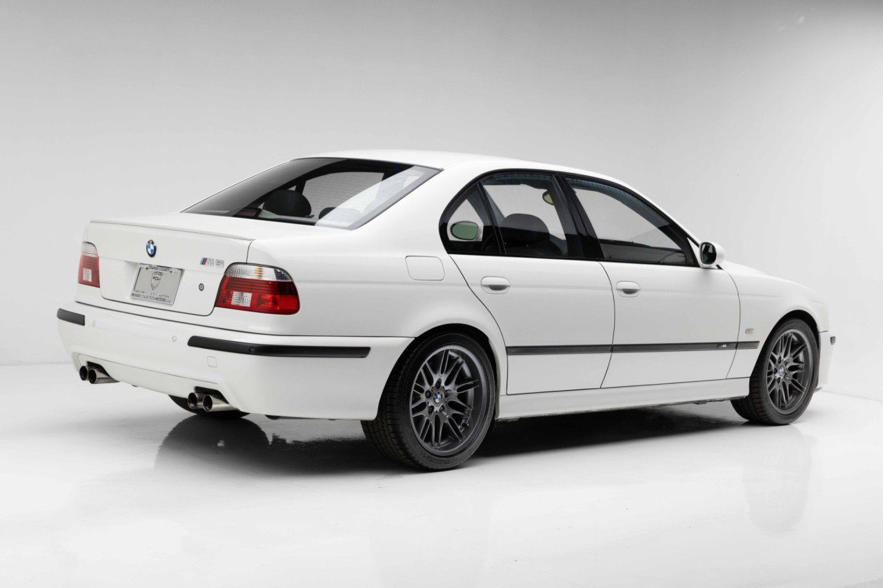 Used 2001 BMW M5 RWD image 3