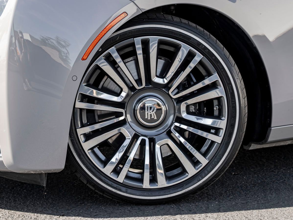 Certified 2024 Rolls-Royce Ghost AWD/4WD image 12
