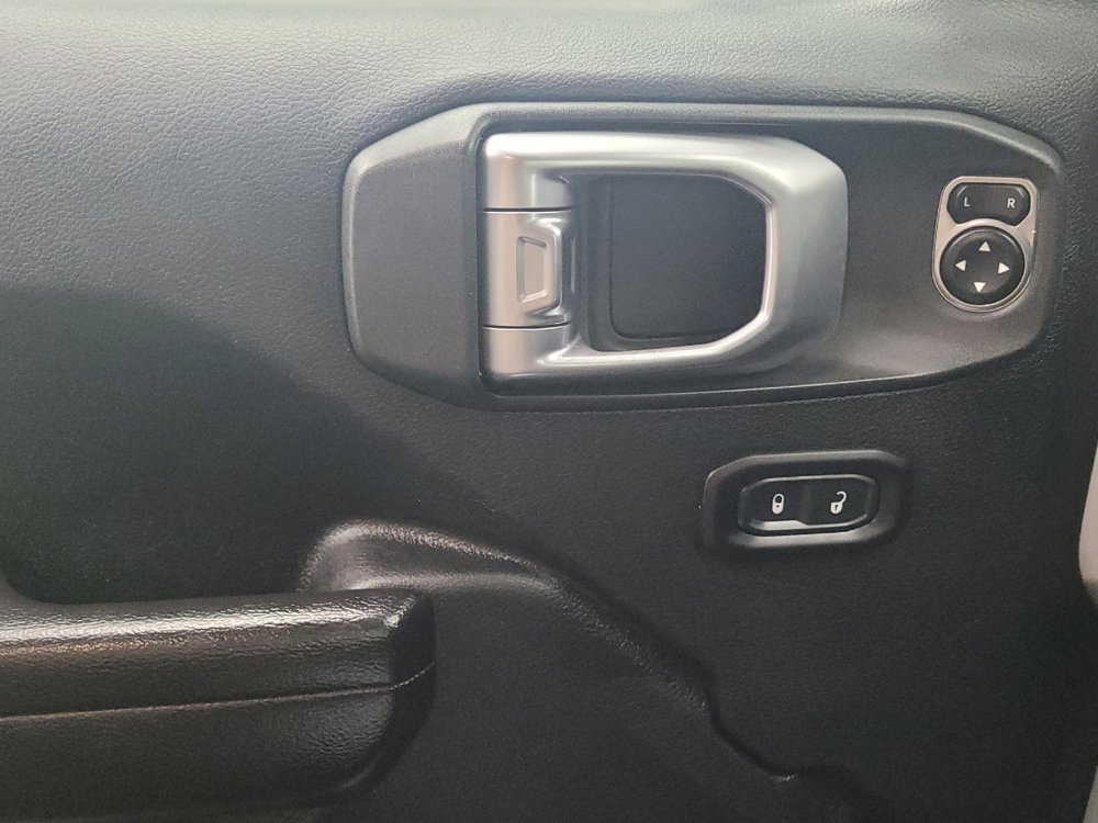 Used 2020 Jeep Wrangler Sport image 27