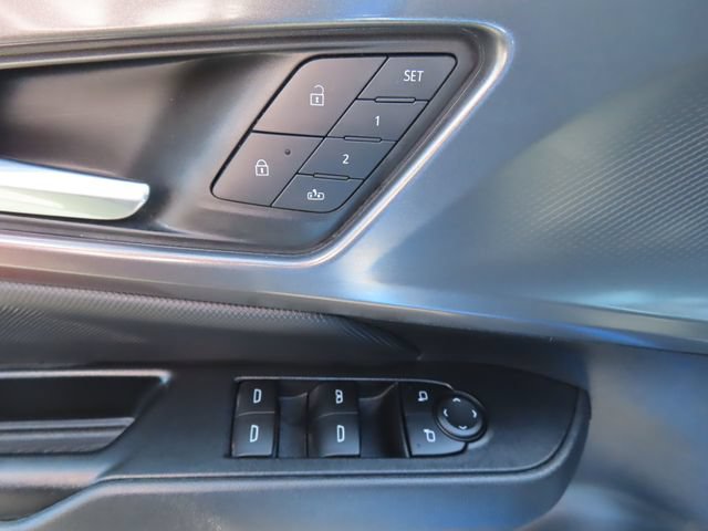 Certified 2025 Chevrolet Equinox EV RS w/ Convenience Package II AWD/4WD image 13