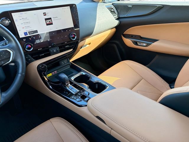 Used 2024 Lexus NX 350h AWD w/ Vision Package image 24
