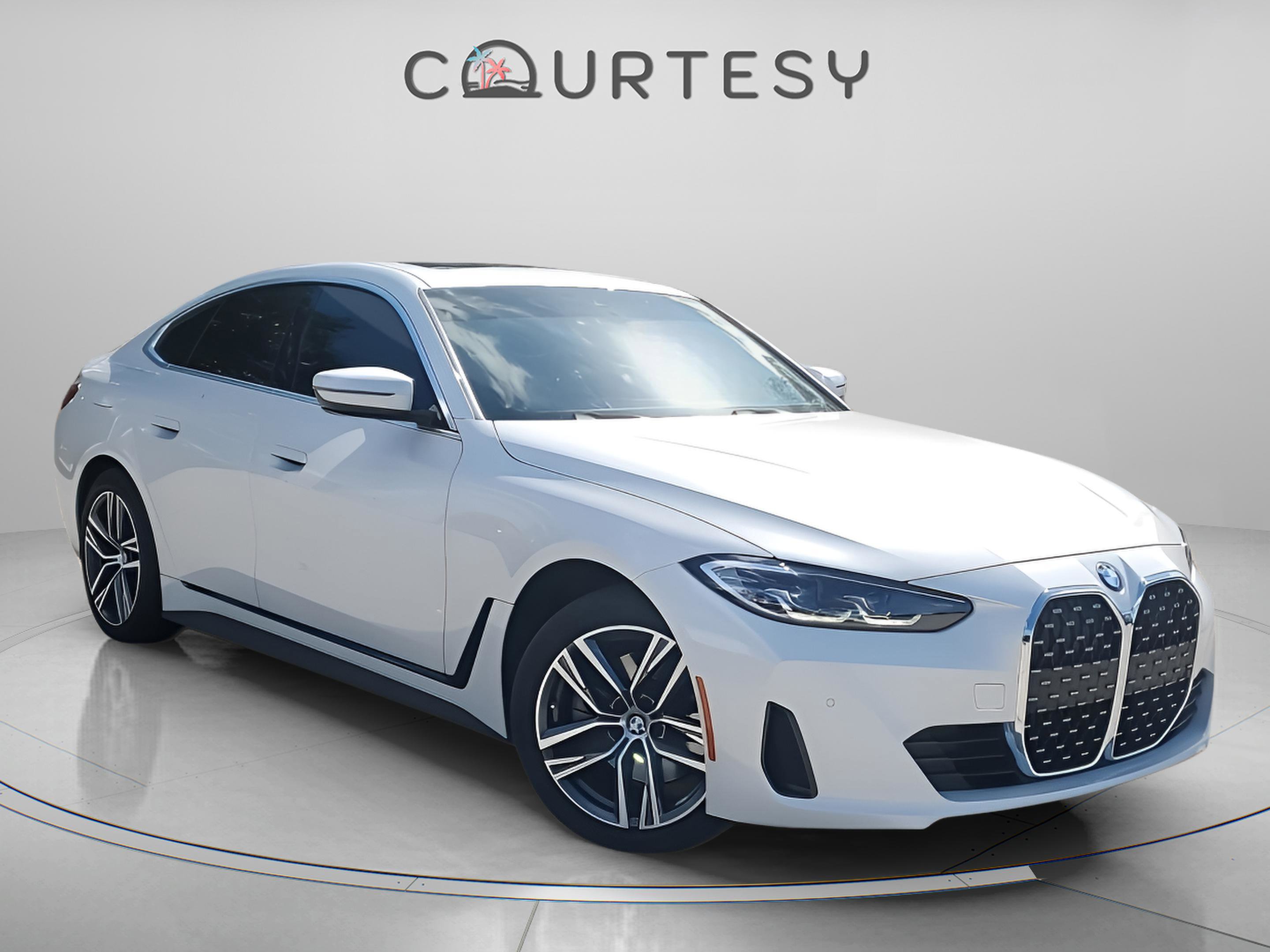 Used 2024 BMW 430i Gran Coupe w/ Premium Package image 4