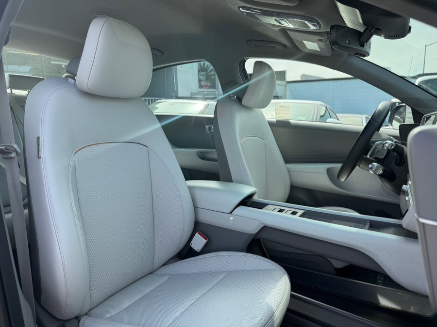Used 2023 Hyundai Ioniq 6 SEL image 33
