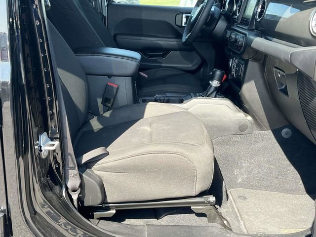 Used 2023 Jeep Gladiator Overland image 23