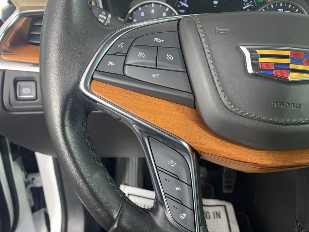Used 2019 Cadillac XT5 Platinum AWD/4WD image 18