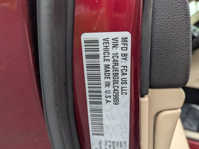 Used 2020 Jeep Grand Cherokee Limited image 21