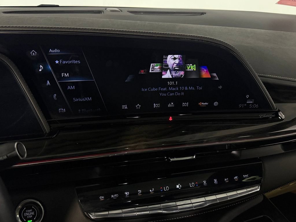 Used 2023 Cadillac Escalade Premium Luxury w/ Performance Package AWD/4WD image 15