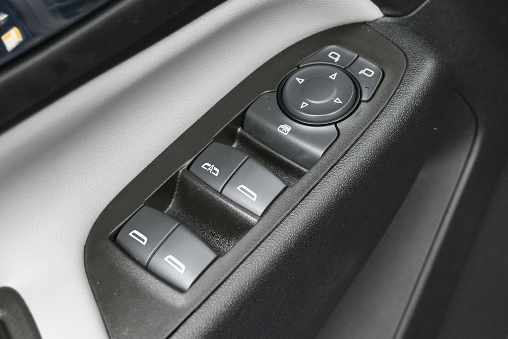 Used 2023 Chevrolet Equinox LS FWD image 13