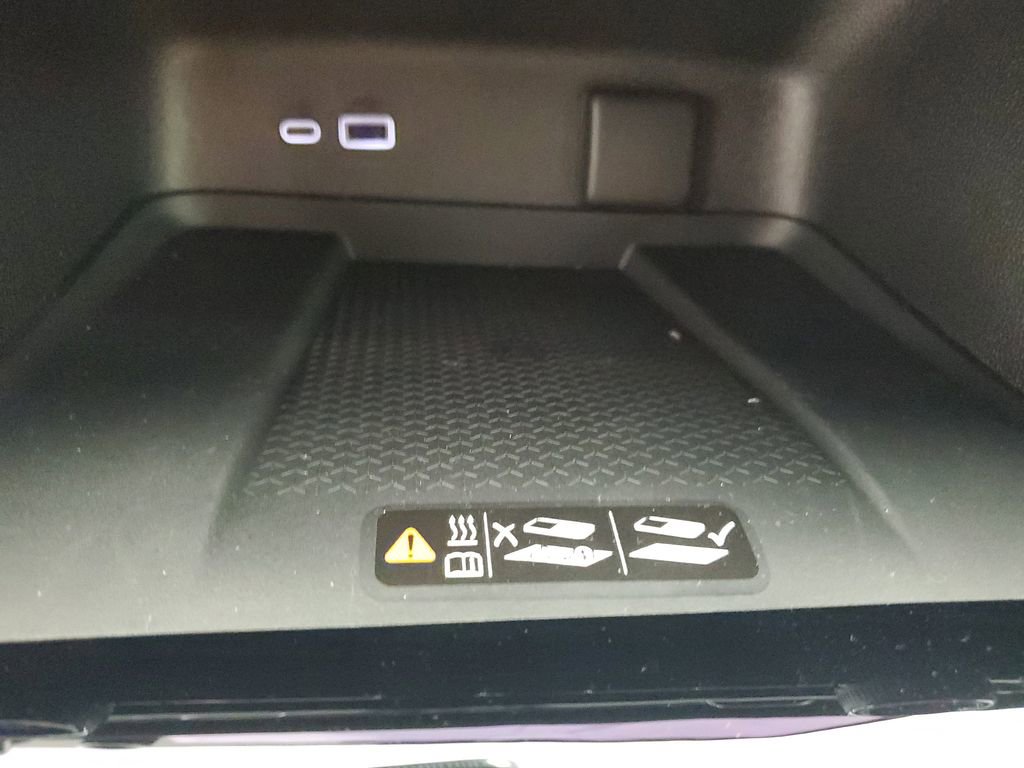 New 2026 Chevrolet Traverse LT w/ Midnight/Sport Edition image 19