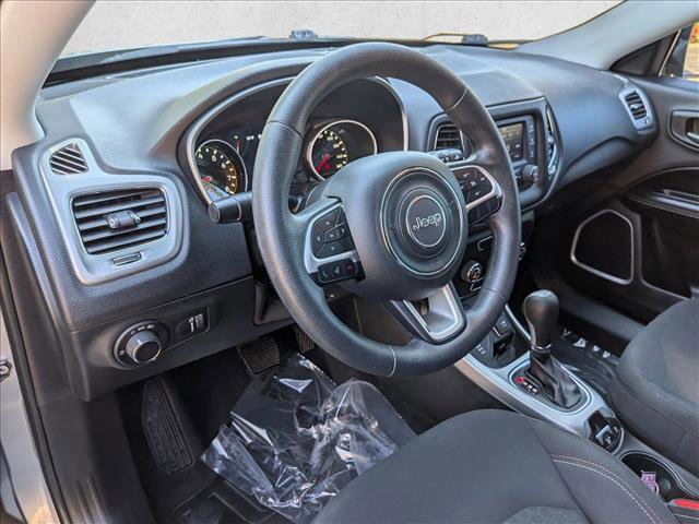 Used 2018 Jeep Compass Sport AWD/4WD image 10