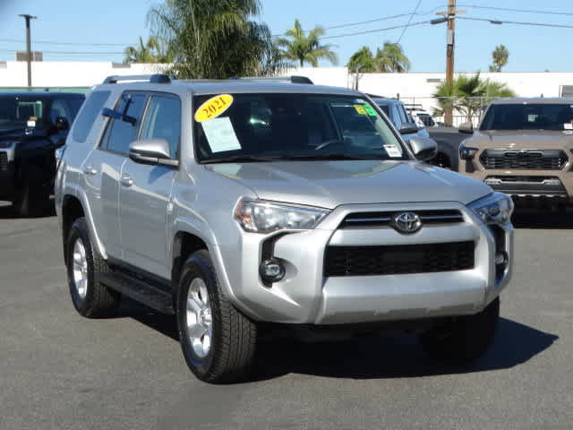 Certified 2021 Toyota 4Runner SR5 Premium image 2