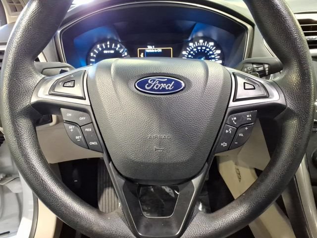 Certified 2017 Ford Fusion SE FWD image 19