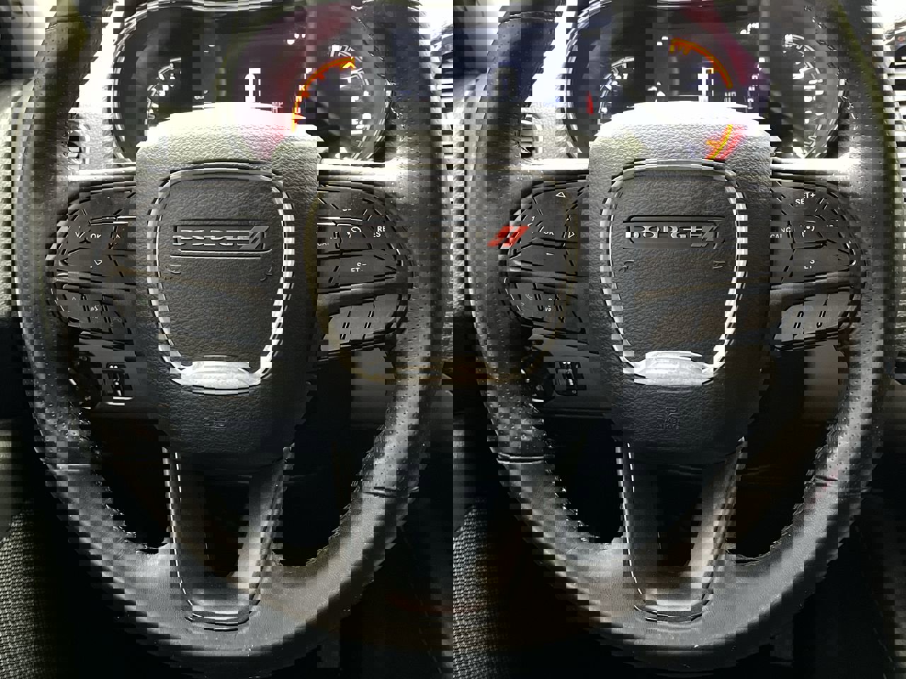 Used 2018 Dodge Durango SXT w/ Quick Order Package 2BB image 14