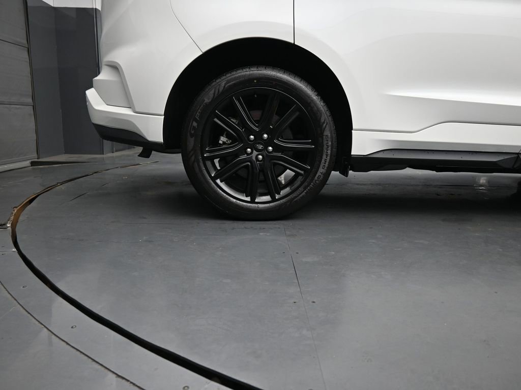 Used 2024 Ford Edge ST-Line image 10
