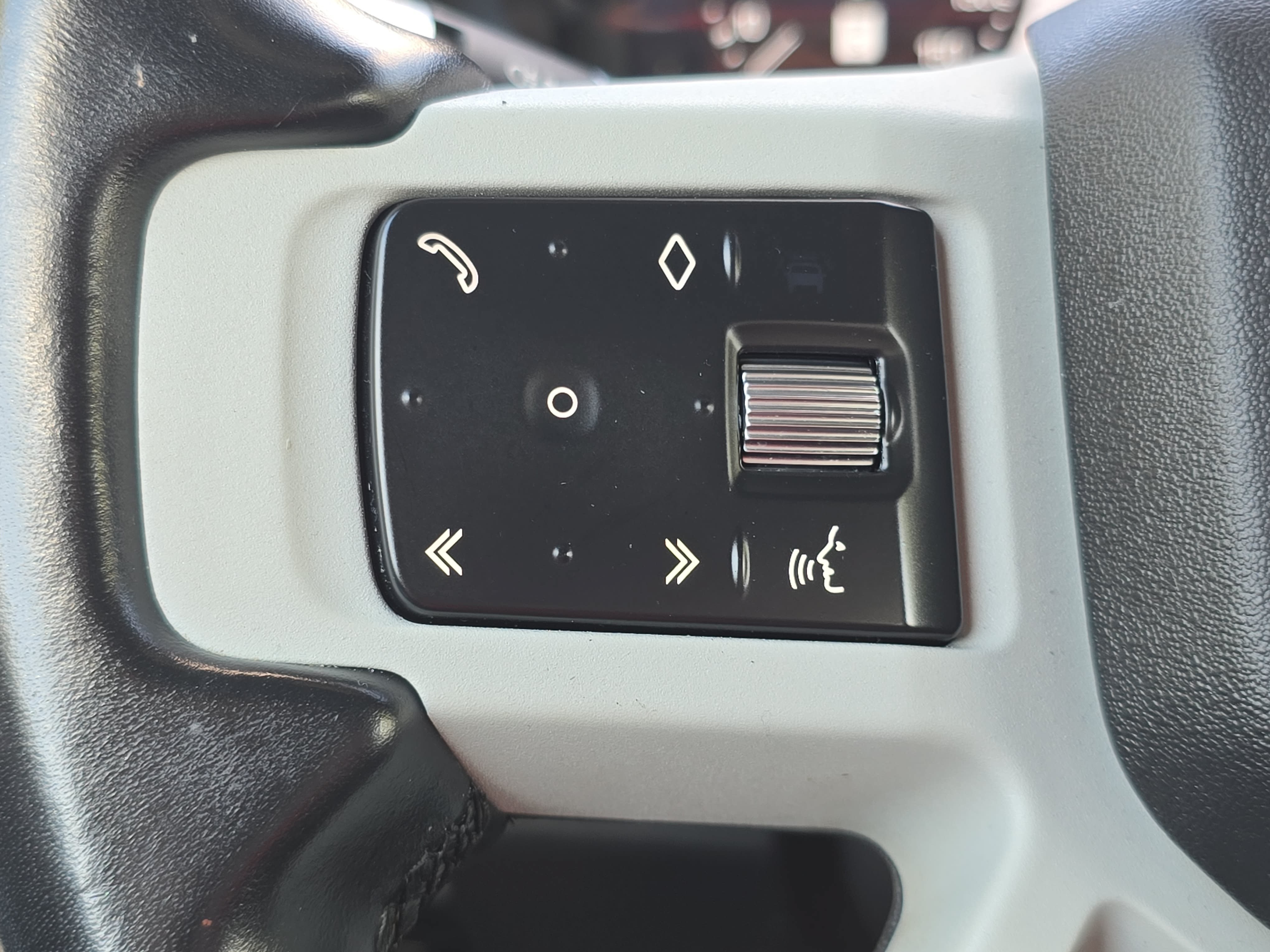 Used 2021 Land Rover Defender 90 S AWD/4WD image 16