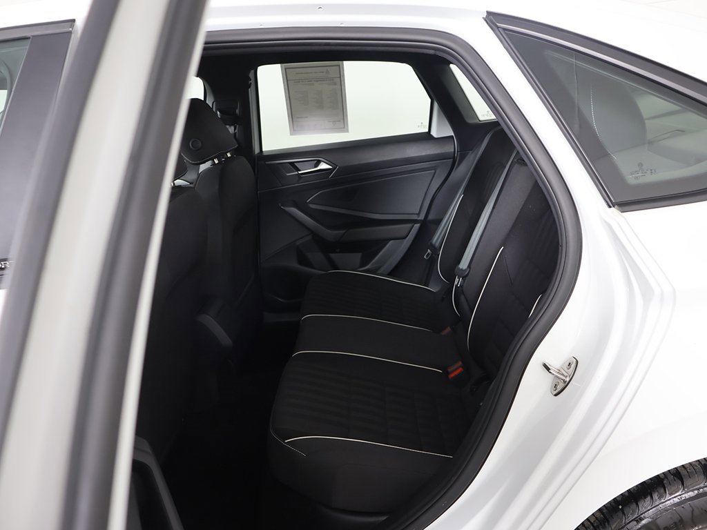 Used 2024 Volkswagen Jetta Sport image 27