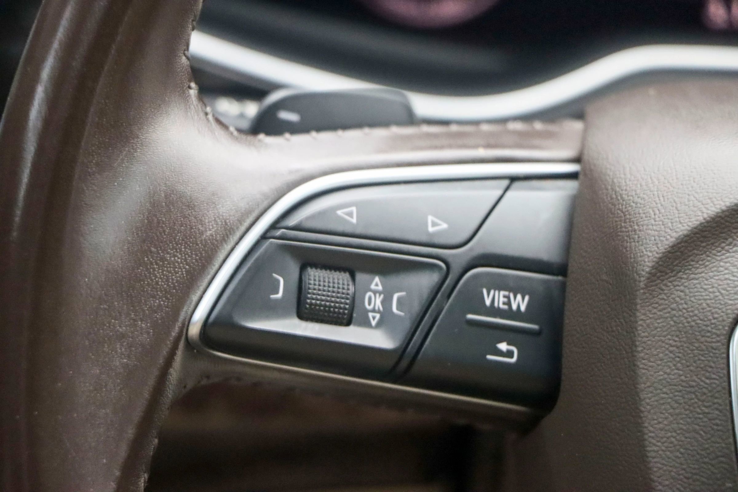 Used 2018 Audi Q7 3.0T Prestige image 34