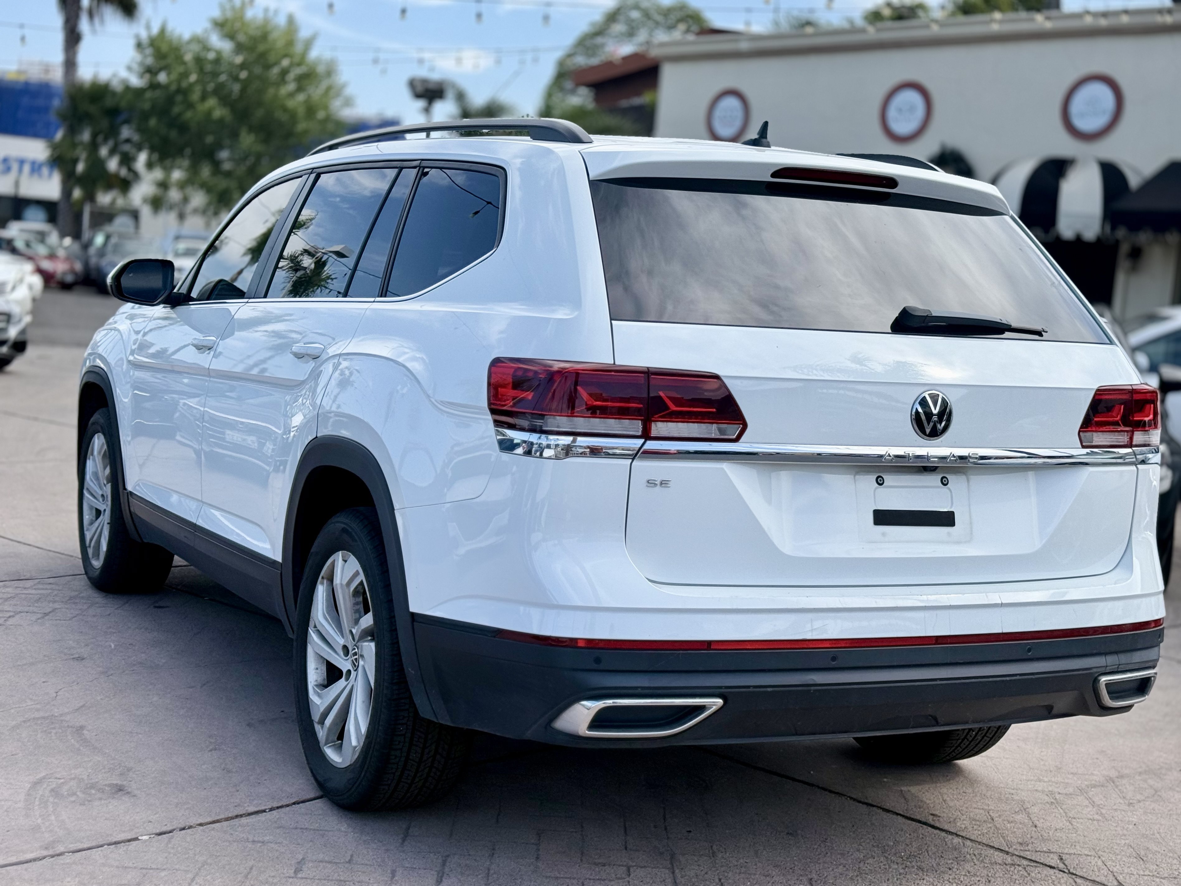 Used 2021 Volkswagen Atlas SE w/ Panoramic Sunroof Package FWD image 13