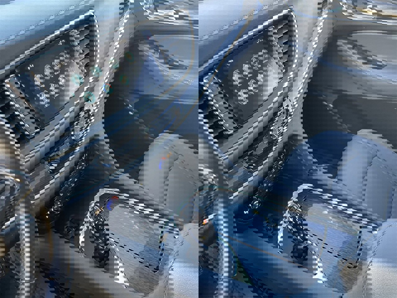 Used 2019 Buick Enclave Essence image 22