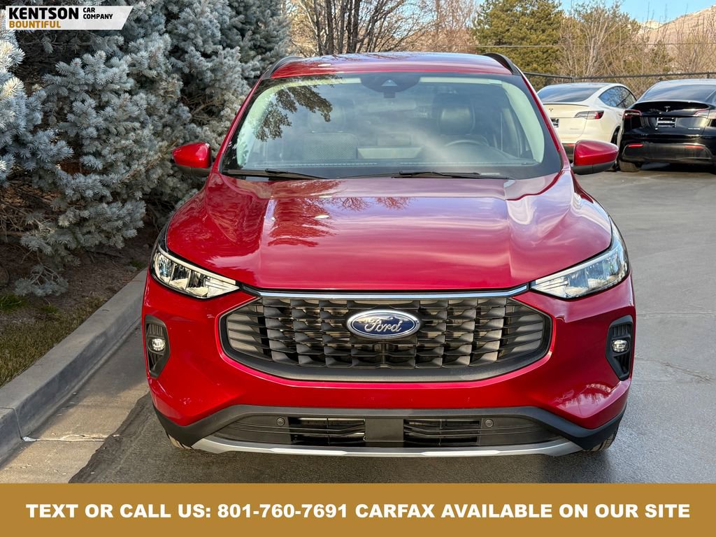 Used 2024 Ford Escape SE image 2