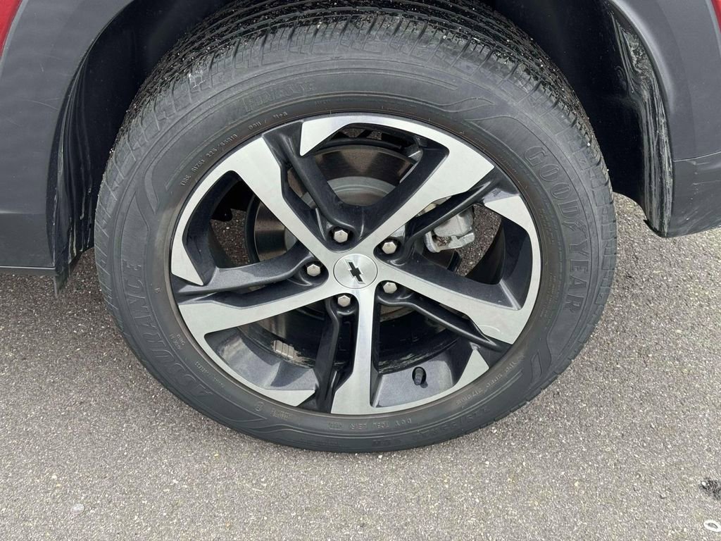 Used 2024 Chevrolet Trax RS w/ Driver Confidence Package FWD image 11