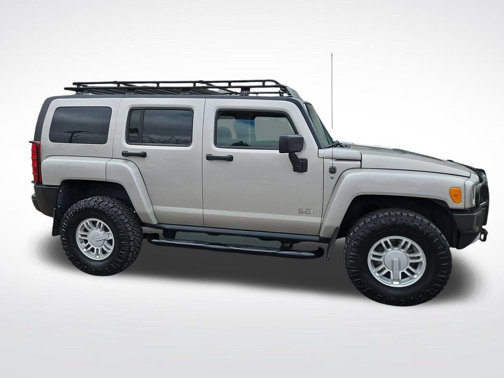 Used 2009 HUMMER H3 AWD/4WD image 6