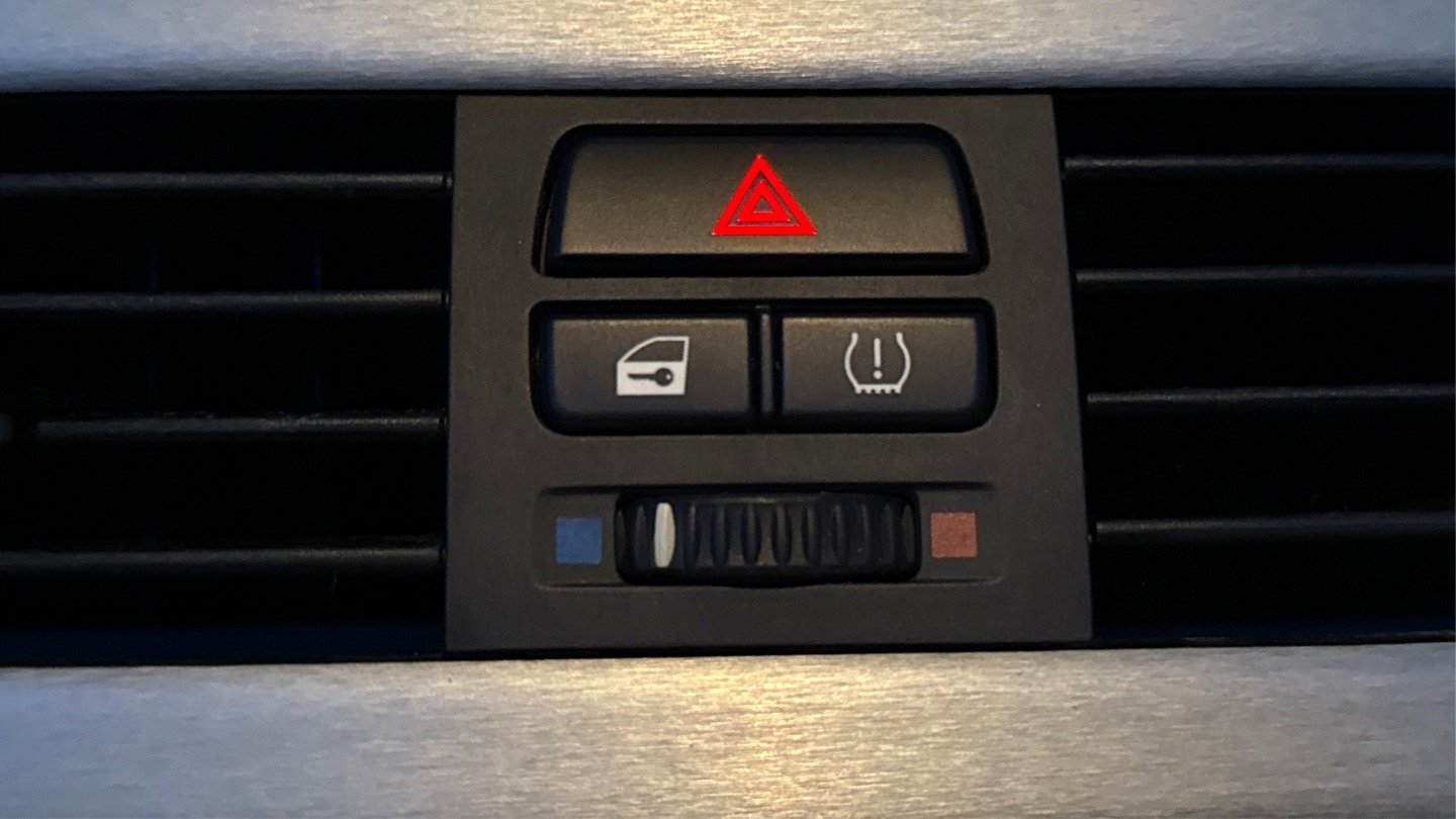 Used 2011 BMW M3 Convertible image 41