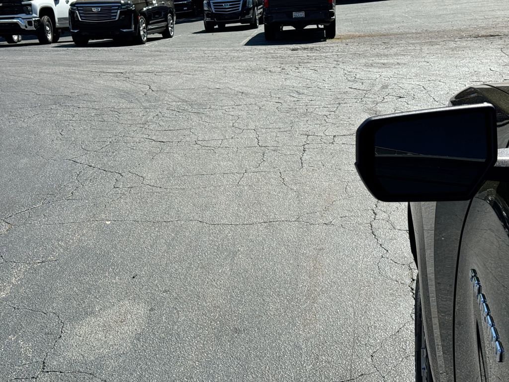 Used 2023 Chevrolet Colorado LT w/ LT Convenience Package image 11