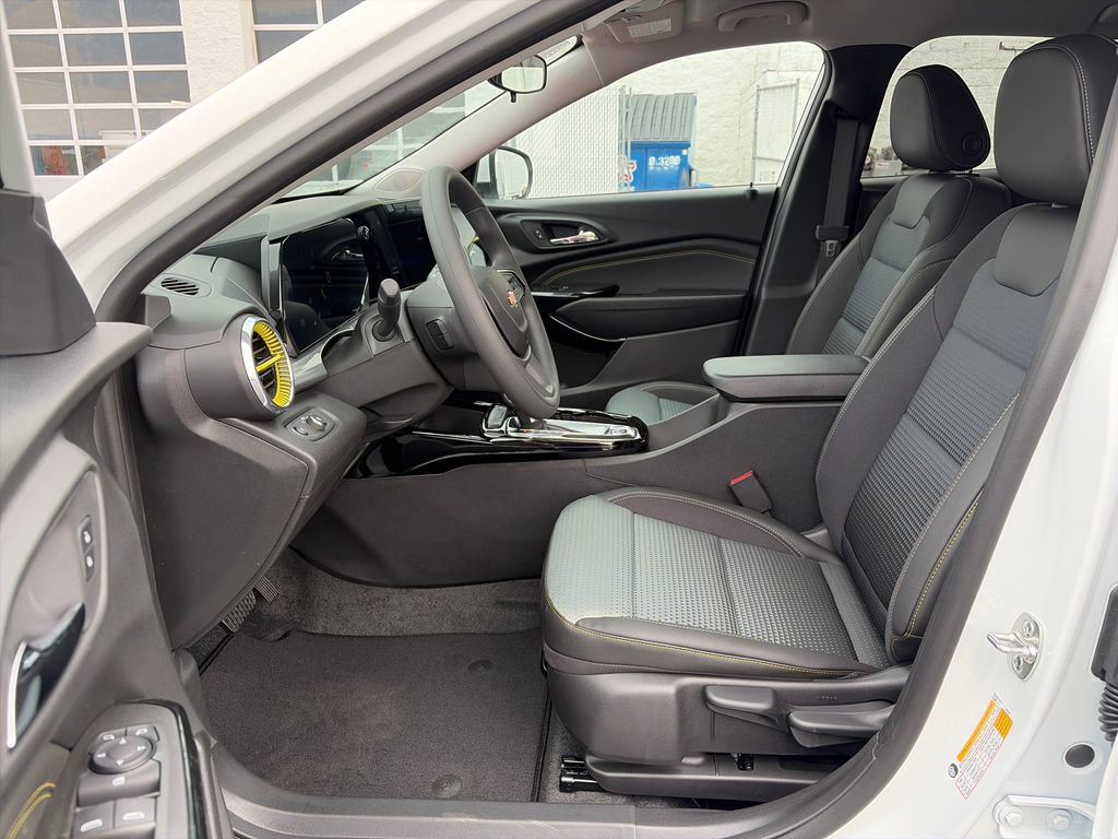 New 2026 Chevrolet Trax LT FWD image 14