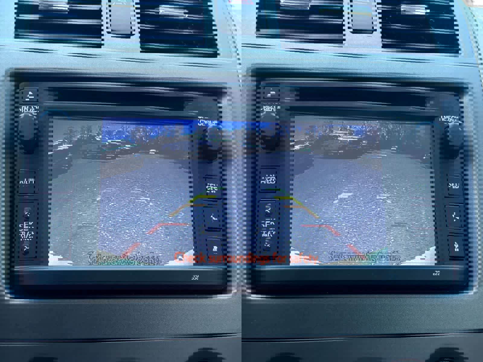 Used 2013 Toyota Corolla LE FWD image 29