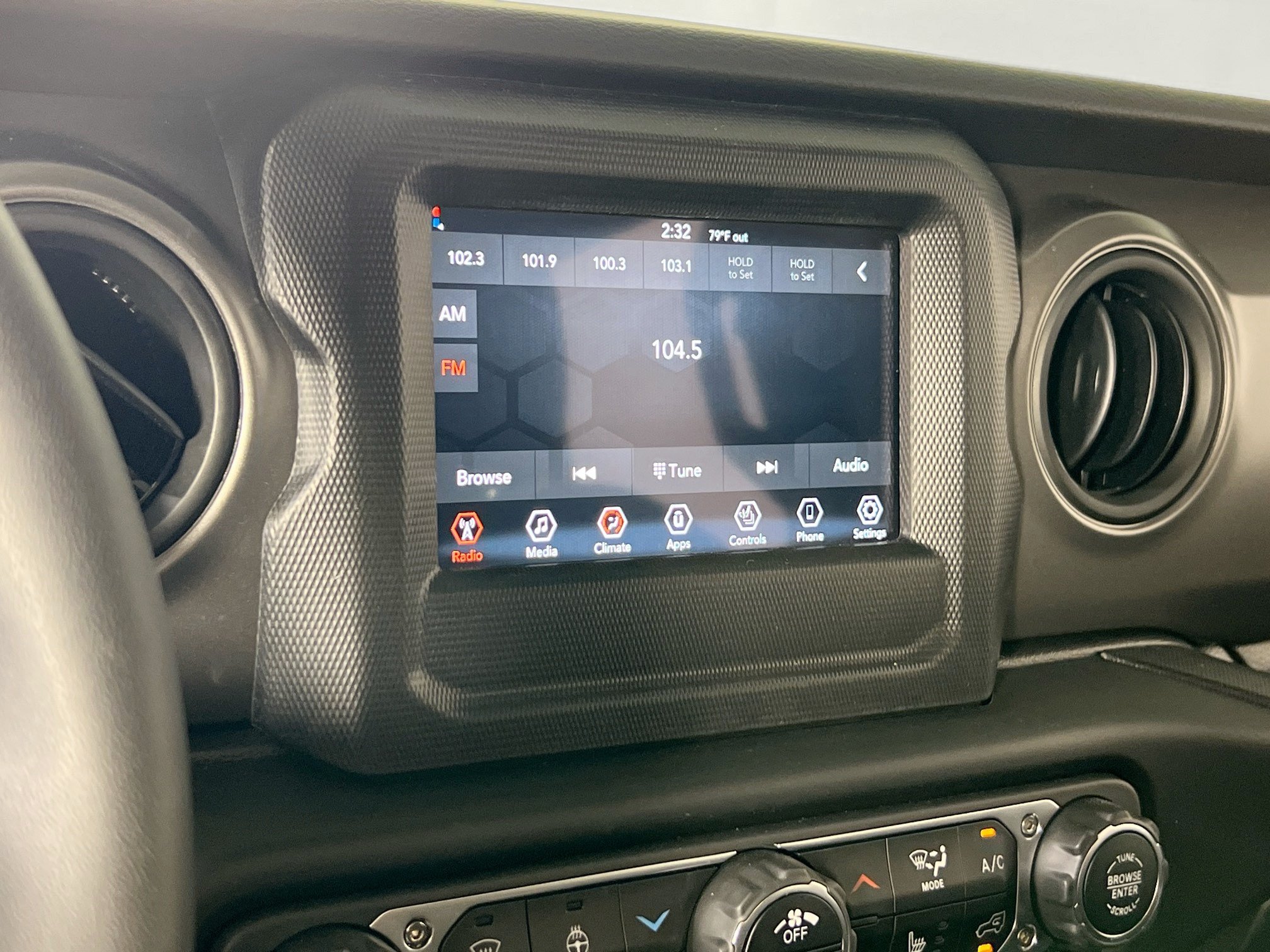 Used 2023 Jeep Wrangler Unlimited Sport AWD/4WD image 14