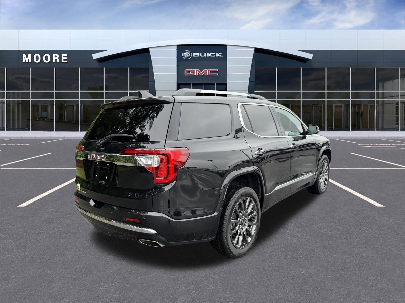 Used 2023 GMC Acadia Denali w/ Black Diamond Edition FWD image 3