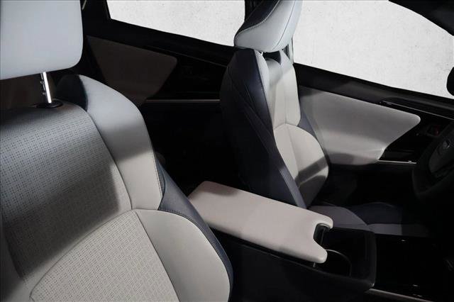 Used 2024 Subaru Solterra Limited image 27