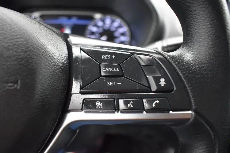 Used 2024 Nissan Sentra SV FWD image 22