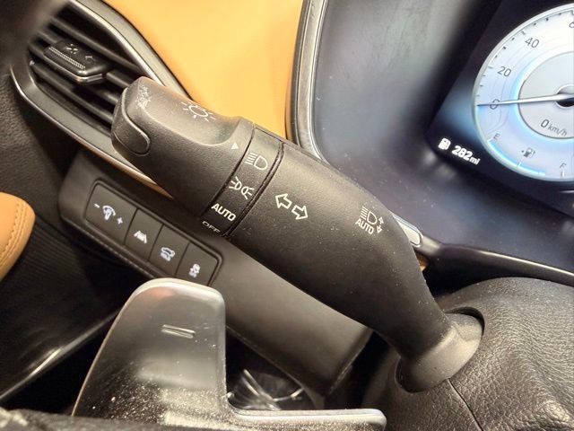 Used 2023 Hyundai Santa Fe Calligraphy AWD/4WD image 32