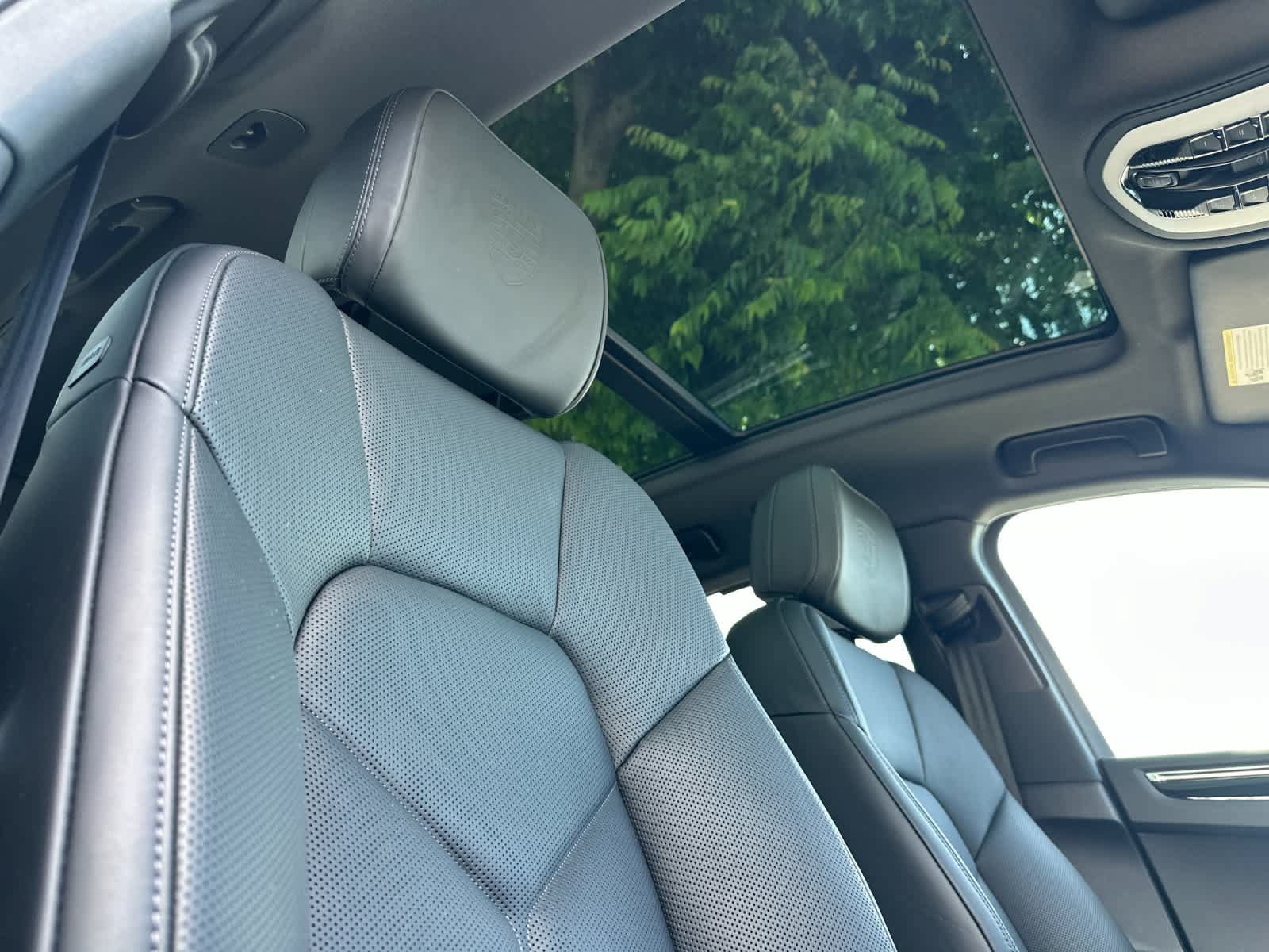 Certified 2026 Porsche Macan AWD/4WD image 18