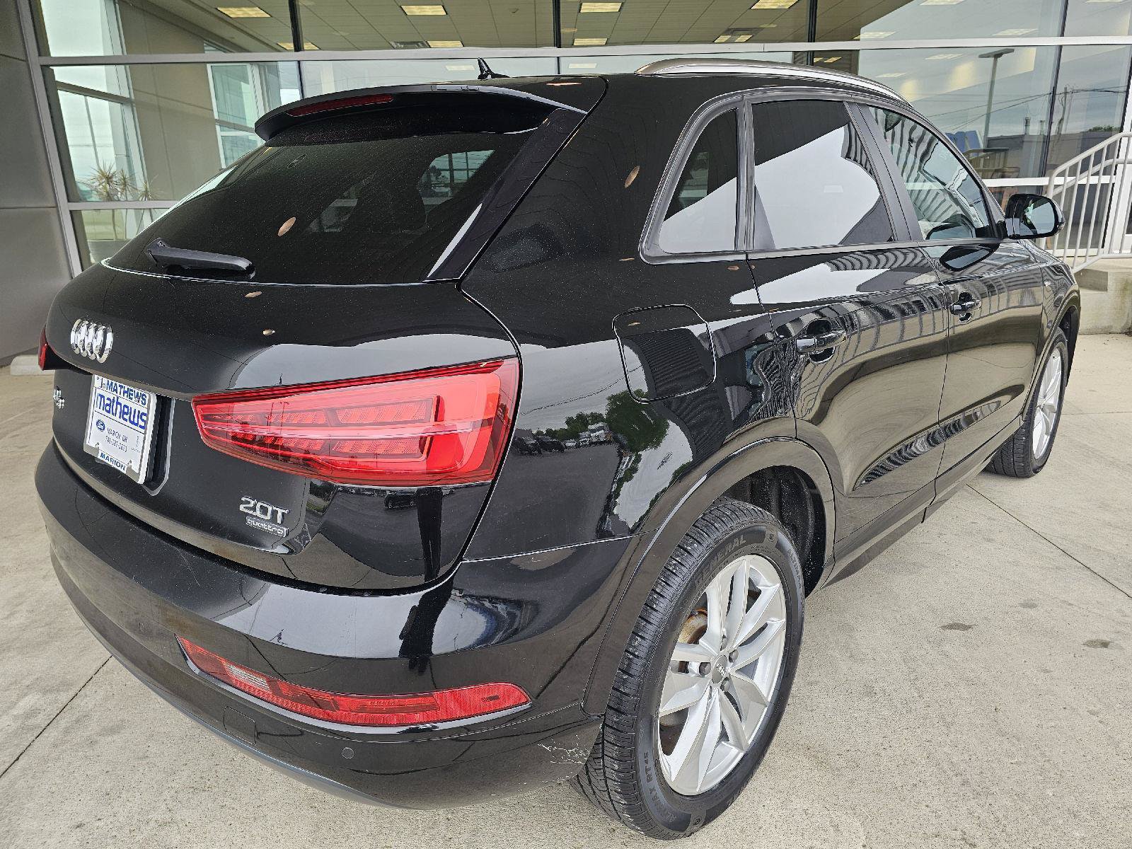 Used 2018 Audi Q3 2.0T Premium AWD/4WD image 5