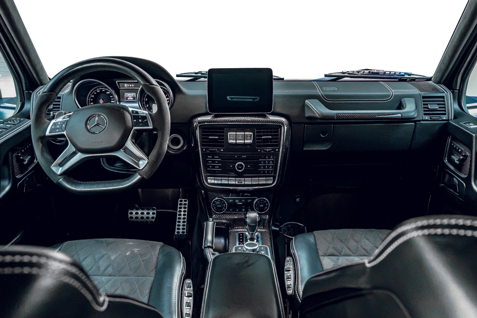 Used 2017 Mercedes-Benz G 550 Squared image 38